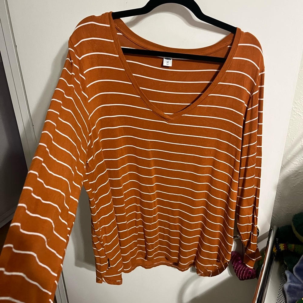 🧡 XXL Striped V-Neck Long Sleeve Top - Burnt Orange and white